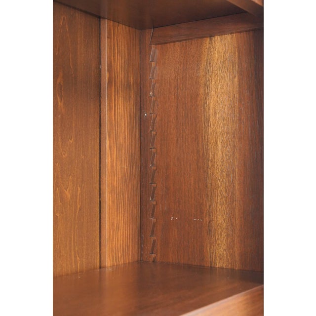 Late 20th Century Traditional Walnut Glass Front Double Door Bookcase Cabinet For Sale - Image 4 of 16