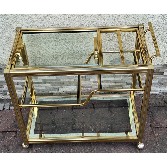 Vintage French Serving Trolley, 1970s, in Very Good conditions. Designed 1970 to 1979