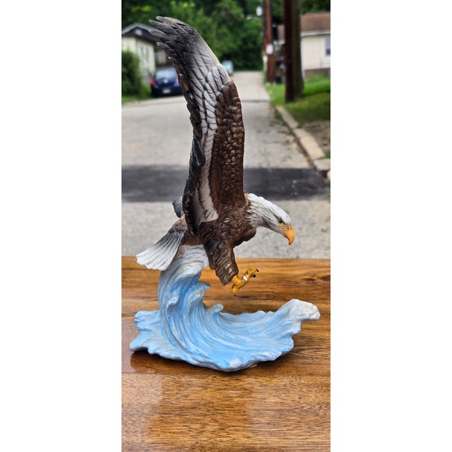 1940s Large Limited Edition Hand-Painted Bald Eagle Sculpture in Flight With Wave Base For Sale - Image 5 of 12