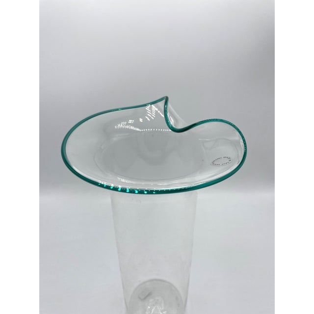 The vases from the Svolazzi series are distinctive for their lightness and the distinctive comma in their hair. The...