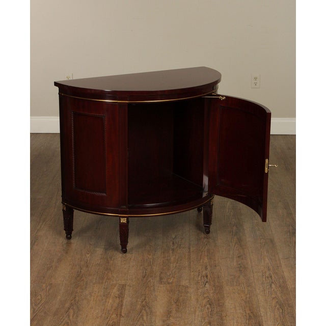 Neoclassical Kindel Winterthur Mahogany Demilune Cabinet For Sale - Image 3 of 12