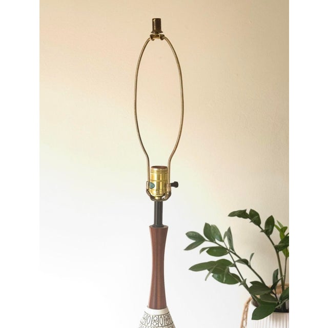 Pottery and Walnut Onion Shape Base Table Lamp, C. 1960's For Sale - Image 4 of 9