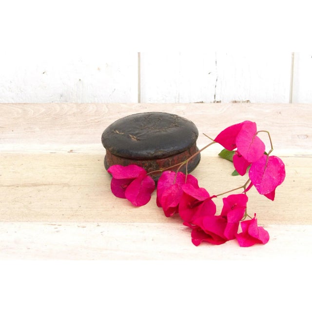 Small Antique Burmese Tobacco Box For Sale In Los Angeles - Image 6 of 7