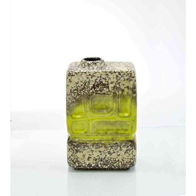 Vintage ceramic vase realized by Strehla manufacture in 1960s. Very good condition.