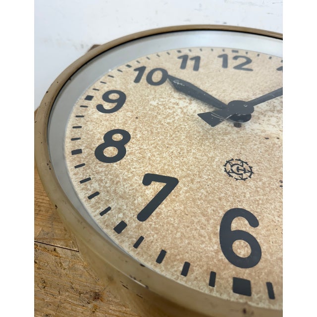 Large Brown Industrial Factory Wall Clock from Chronotechna, 1950s For Sale - Image 17 of 18
