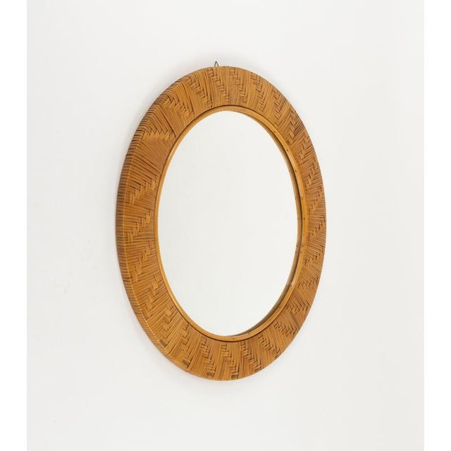 Mid-Century Modern Mid-Century Round Rattan and Wicker Wall Mirror in the style of Vivai del Sud, Italy, 1970s For Sale - Image 3 of 11