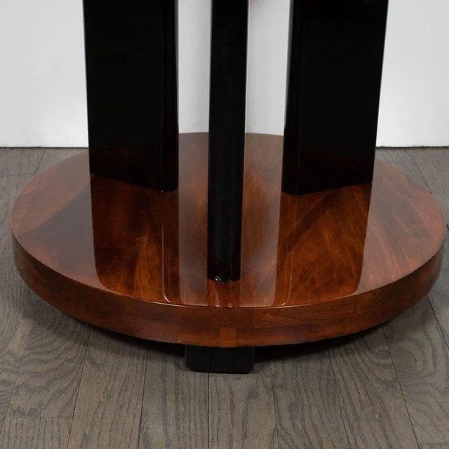 Black Art Deco Machine Age Three-Tier Bookmatched Walnut and Black Lacquer Side Table For Sale - Image 8 of 9