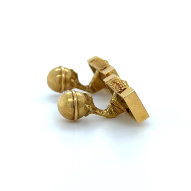 1970s 1970s Pair of Rare Tiffany & Co. Vintage Owl Cufflinks 18k Yellow Gold For Sale - Image 5 of 7