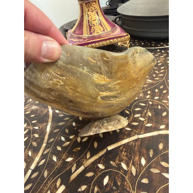 Hand Carved Polished and Scalloped Edge Horn Bowl For Sale In Miami - Image 6 of 8