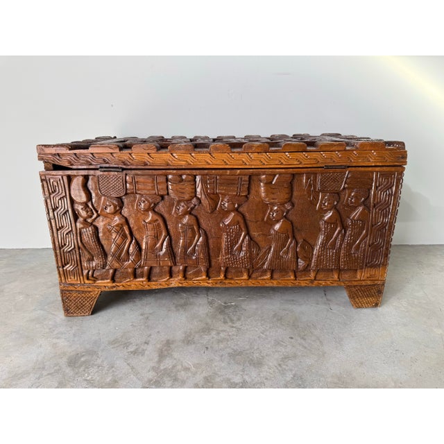 Vintage African Benin (Nigeria) Hand-Carved Wooden Chest Honoring the Oba of Benin For Sale - Image 9 of 12