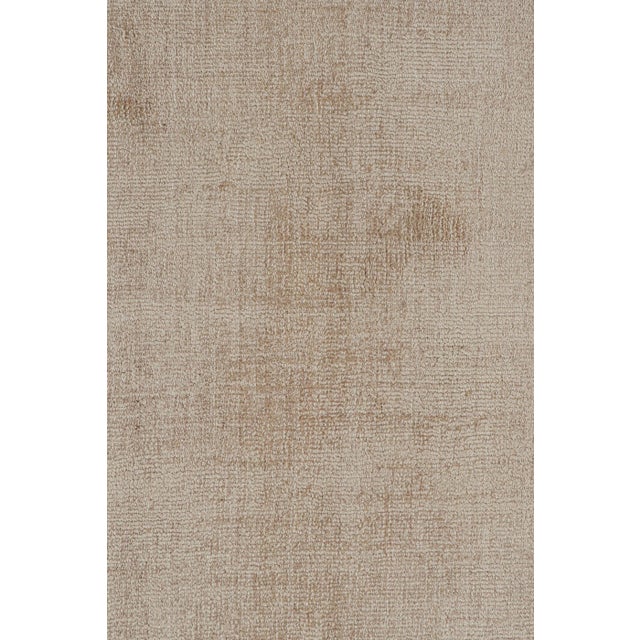 This palace-sized 13x16 rug is a grand new entry to Rug & Kilim’s Modern Collection. Hand-knotted in art silk....