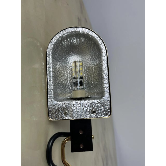 Beautiful Albani table lamp, Italian production of the 80s. Ideal for embellishing the desk of a professional, it presents...