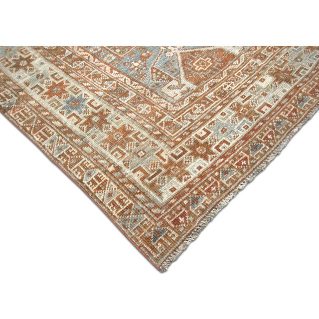 Transitional 1940s Persian Shiraz Rug For Sale - Image 3 of 6