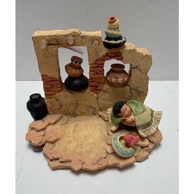 Enesco, Apparence Enesco Friends of the Feather “Friend of the Earth” Figurine 1996 Limited Edition 5560/17500 Karen Hahn Southwest Sante Fe Decor For Sale - Image 4 of 6