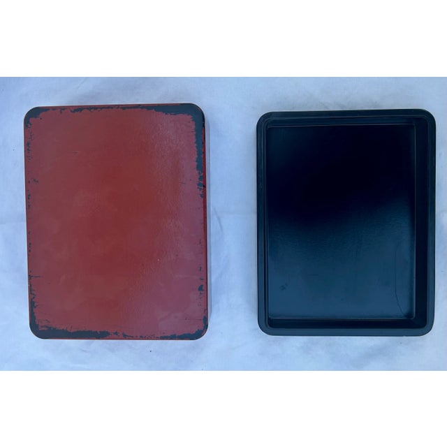 1980s Purple Lacquered Lidded Box With Japanese Fan Details For Sale - Image 5 of 9