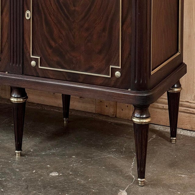 19th Century French Louis XVI Mahogany Buffet With Carrara Marble Top For Sale - Image 10 of 18