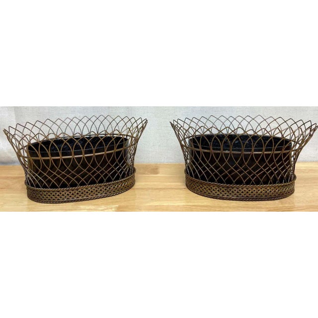 Metal Early 20th Century Antique French Gilt T?¥le & Iron Tole Metal Filigree Oval Planters - A Pair For Sale - Image 7 of 13