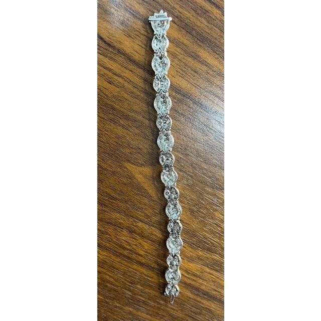 Fancy Floral Unique Link Diamond Pave Statement Unique 14k White Gold Bracelet For Sale - Image 4 of 13