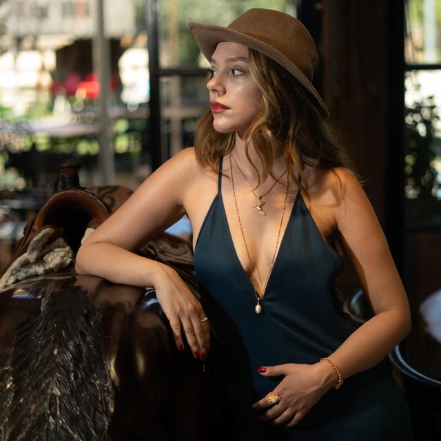 Lucky Clover White Enamel Egg Gold Necklace For Sale In Miami - Image 6 of 12