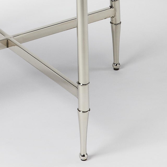 Add this round end table to the living room, bedroom, or den to give the room an air of sophisticated yet unpretentious...