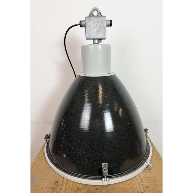 Large Industrial Enamel Factory Pendant Lamp with Glass Cover from Elektrosvit, 1960s For Sale - Image 13 of 18