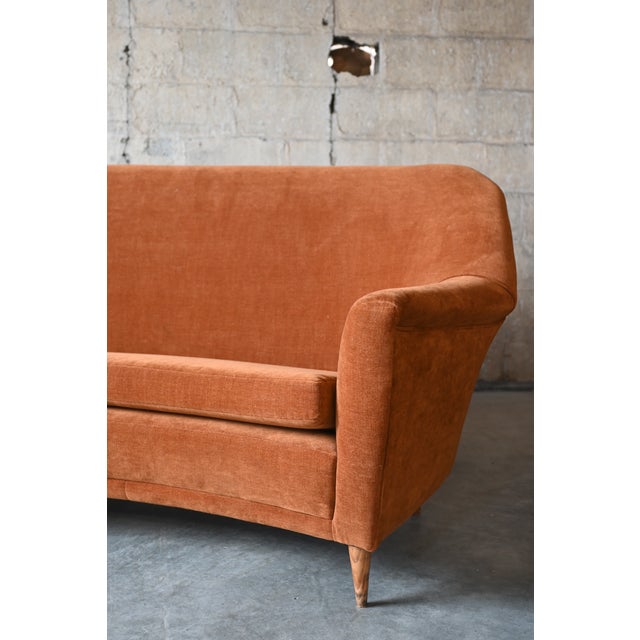 Art Deco Italian Curved Sofa by Ico Parisi For Sale - Image 3 of 10