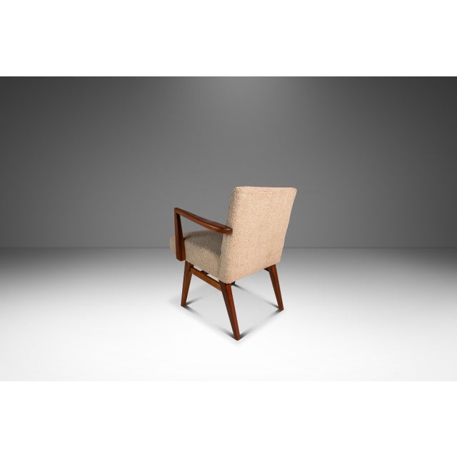 Wood Rare Restored Mid-Century Modern Model C-108 Armchair in Walnut & Beige Bouclé Attributed to Jens Risom for Jens Risom Design, Usa, C. 1950s For Sale - Image 7 of 18