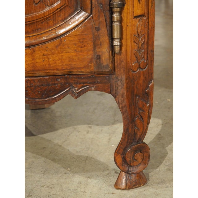 18th Century French Corner Cabinet With Musical Trophy Decor, Provence, France For Sale - Image 14 of 18