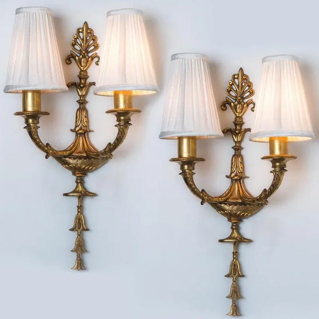 French Louis XVI Wall Sconces in Bronze, 1920s, Set of 2 For Sale - Image 10 of 13
