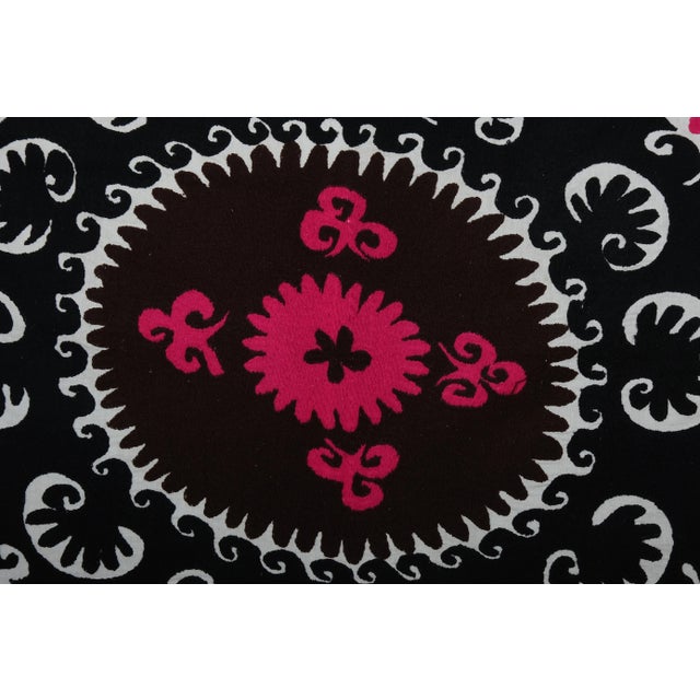 Suzani Tablecloth 4'1'' X 5'2'' For Sale - Image 6 of 10