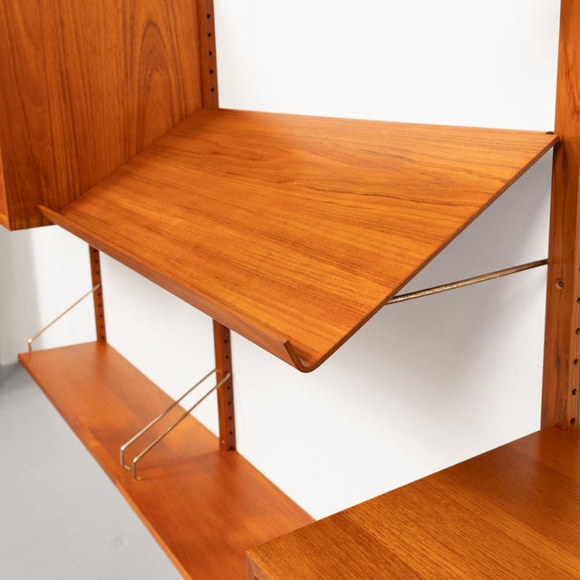 Brown Vintage Danish Mid-Century Royal System by Poul Cadovius in Teak 1960 For Sale - Image 8 of 10