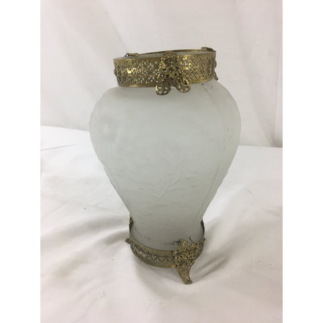 French Provincial French 1940's Frosted Floral Glass Vase With Brass Setting For Sale - Image 3 of 7