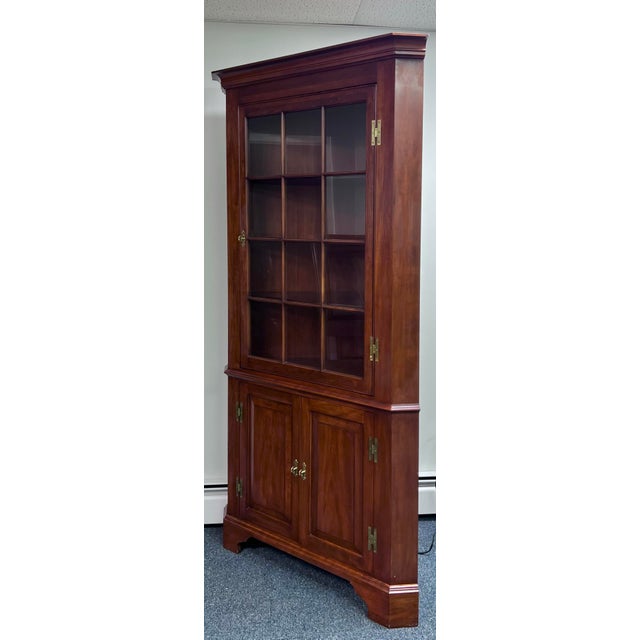 Chippendale Henkel Harris Wild Black Cherry Style 1114 12 Pane Corner Cabinet For Sale - Image 3 of 11