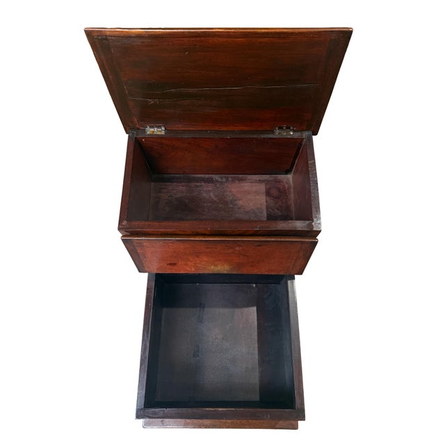 Brown Library Stair Steps of Mahogany and Leather in the Regency Style From England For Sale - Image 8 of 9