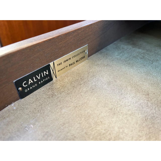 Wood 1950s Vintage Paul McCobb for the Irwin Collection Vitrolite Top Nightstands - a Pair For Sale - Image 7 of 8