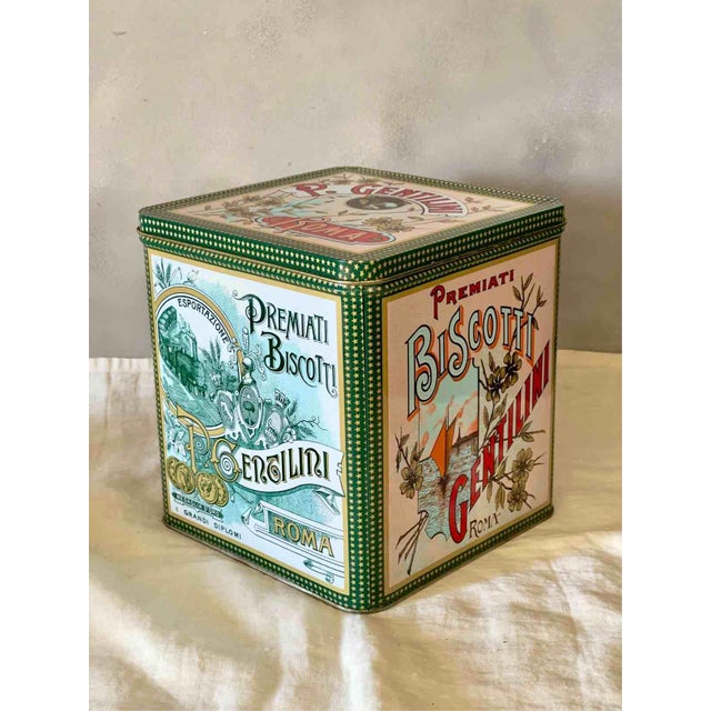 Rustic Vintage Gentilini Roma Tin with Christmas Decoration, 1990s For Sale - Image 3 of 13