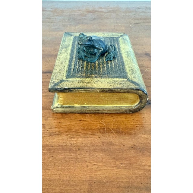 1980s Maitland Smith Bronze Frog Paperweight on Faux Antique Book - Romeo and Juliet For Sale - Image 5 of 10