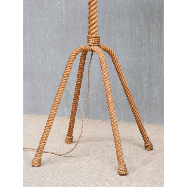 1950s 4-Legged Floor Lamp in Braided Rope by Adrien Audoux & Frida Minet, France, 1950s For Sale - Image 5 of 11