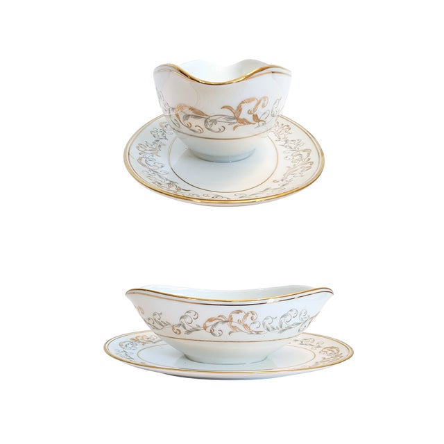 Noritake 1950s Noritake Stanwyck 41 Piece China Set With Gold and Blue Floral Trim + Lagniappe – Luxe Entertaining For Sale - Image 4 of 13