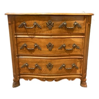 French 18th Century Louis XV Provincial Walnut Chest of Drawers or Commode For Sale