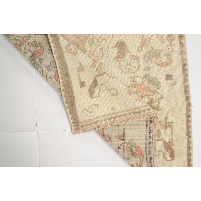 Apricot Mid 20th Century Small Oushak Bohemian Carpet For Sale - Image 8 of 10