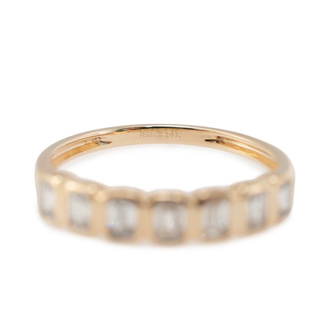 Gold 14k Yellow Gold 0.77ctw Emerald Cut Diamond Bezel Set Wedding Band Ring, Size 8 For Sale - Image 8 of 9