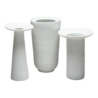 Modernist Bisque Porcelain Vases by Manfred Frey for AK Kaiser, Germany, 1970s, Set of 3 For Sale