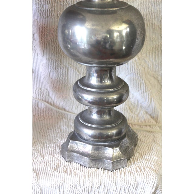 Pair of 1950s Regency Table Lamps in Pewter With White Lampshades For Sale - Image 4 of 10