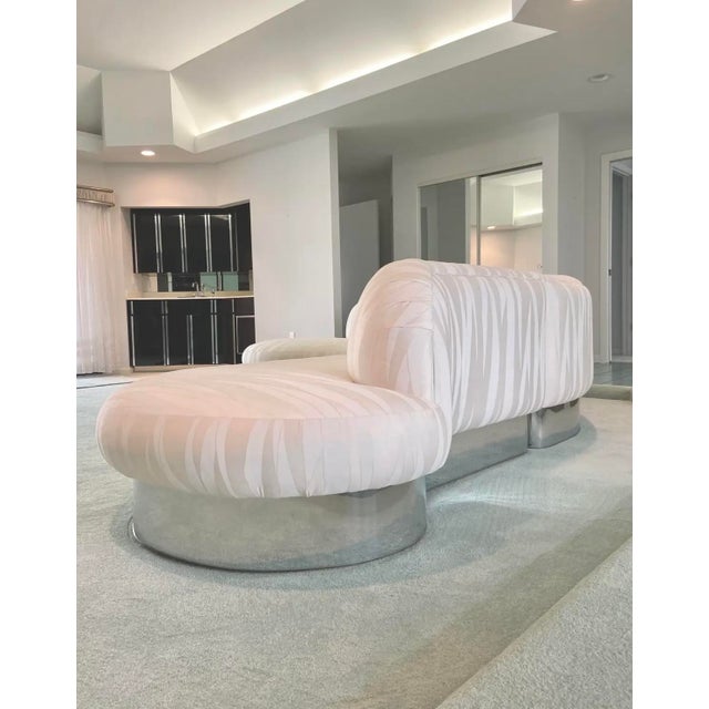 White Vintage 1960s Serpentine Sectional Sofa With Chrome Base | by Milo Baughman for Thayer Coggin For Sale - Image 8 of 15