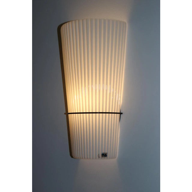 White Mid-Century Modern Murano Glass Wall Lamp For Sale - Image 8 of 12