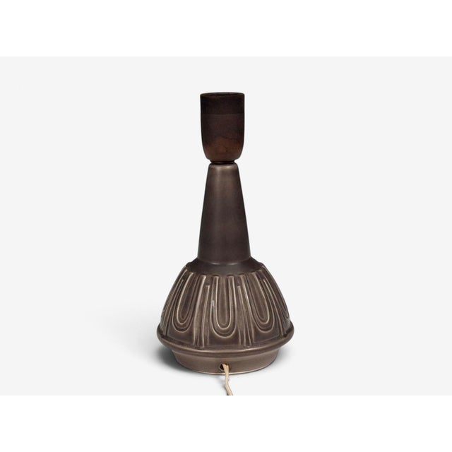 1960s Mid-Century Modern Einar Johansen, Table Lamp, Chocolate Brown Stoneware For Sale - Image 10 of 10