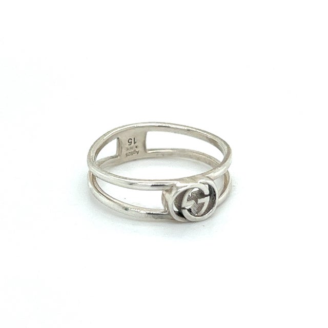1990s Gucci Estate Ladies Ring Size 7 Sterling Silver For Sale - Image 4 of 6
