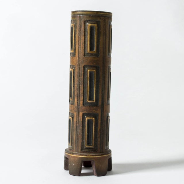 Striking “Farsta Rust” vase by Wilhelm Kåge with a geometric pattern contrasting with the characteristic “Farsta” rustic...