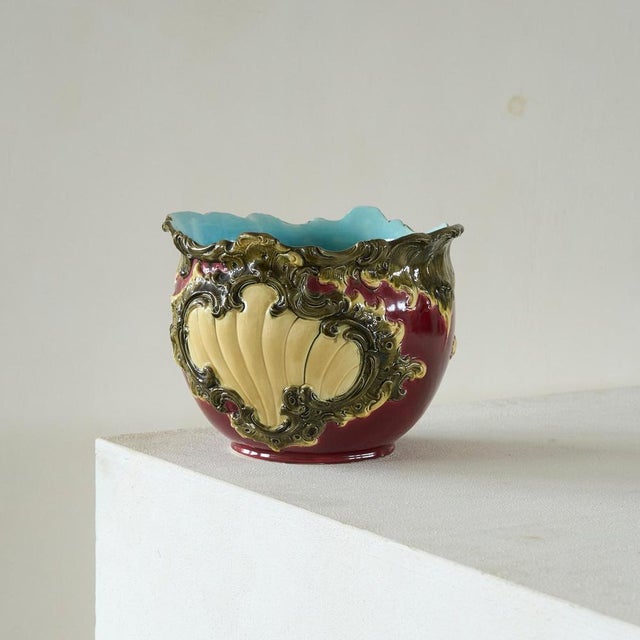 Early 20th Century. Wonderful and large Italian glazed pottery Capo di Monte vase / pot / planter in a very distinct...